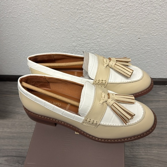 Franco Sarto Carolynn Low Loafer Ivory/White Faux Leather Croco - Picture 4 of 9